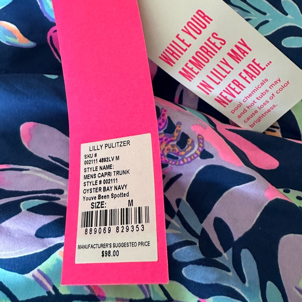 NWT Lilly Pulitzer Men's Capri Trunk Oyster Bay Navy You've Been Spotted Medium - Picture 2 of 4
